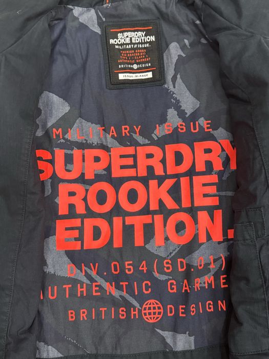 Мйжко яке SUPERDRY .Размер L