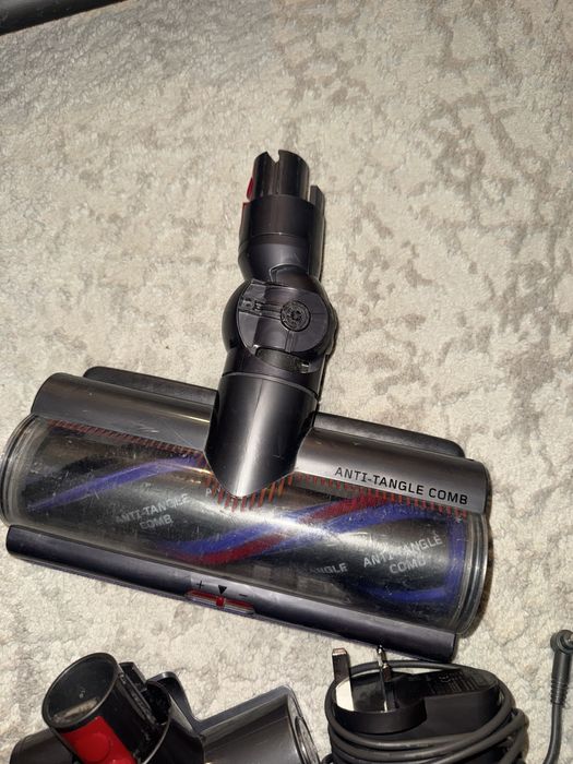 Aspirator Dyson V15