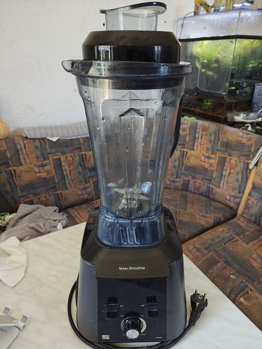 Rezervat - Blender profesional cu cana 1680W G21 Perfect Smoothie Vitality  32000rpm  foarte putin folosit in cutie, cana 2.5L