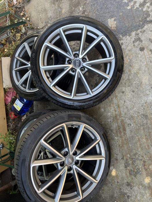 Jante Audi RS 19 cu anvelope Pirelli