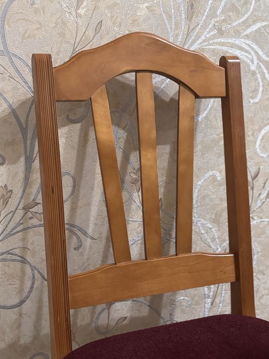 Продам стулья ,6 штук