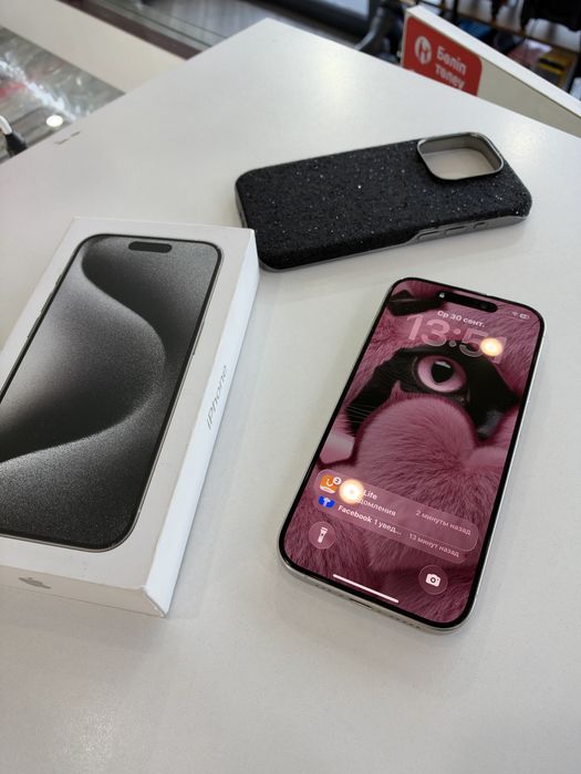 Продам iPhone 15 Pro в идеальном состояние.