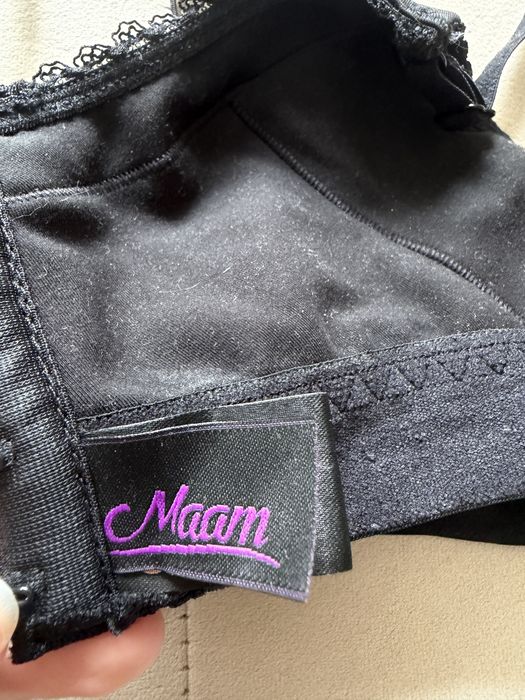 Bustiera implant mamar