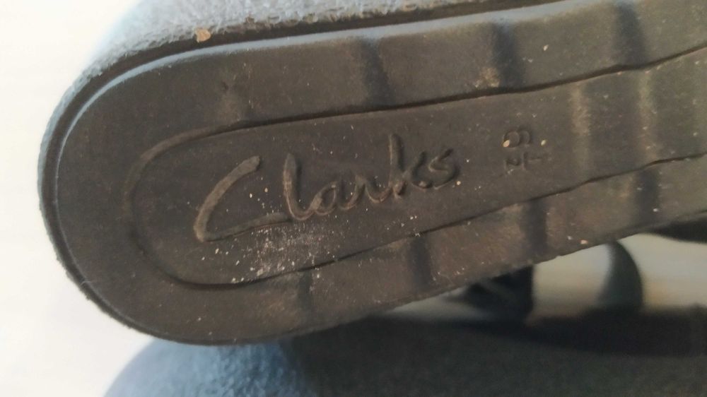 CLARKS черни, лачени – на платформа, № 40
