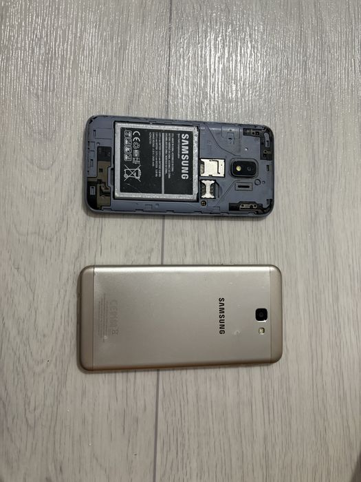 2 телефона самсунг