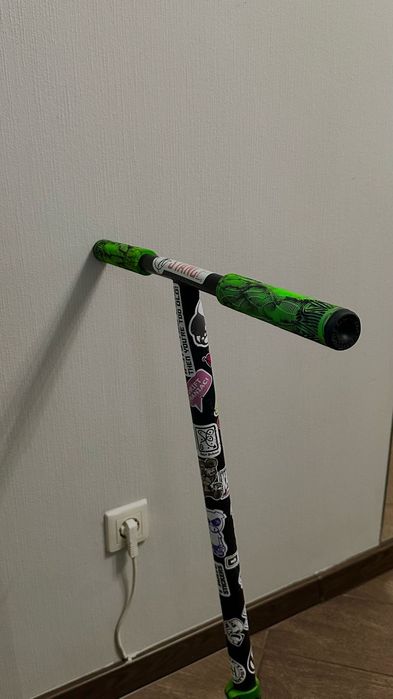 Самокат трюковой