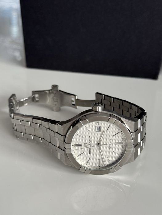 Maurice Lacroix AIKON Automatic | Full Set