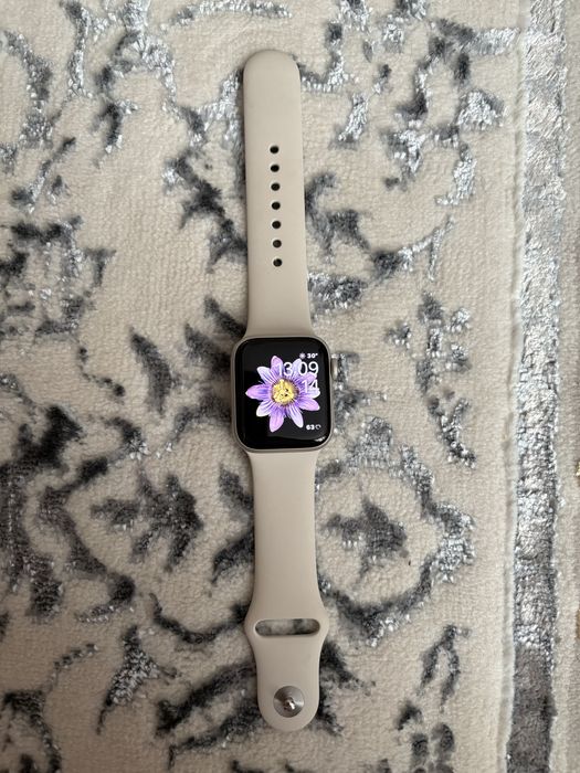 Apple Watch SE-2 2024 аккум 100%