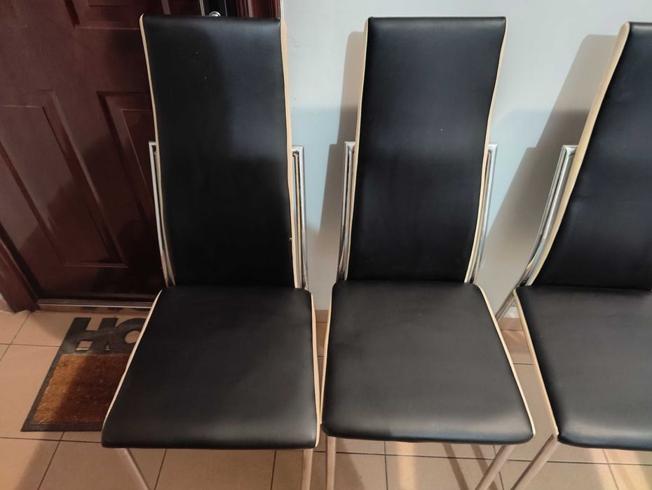 Столове за трапезна маса 6 бр.