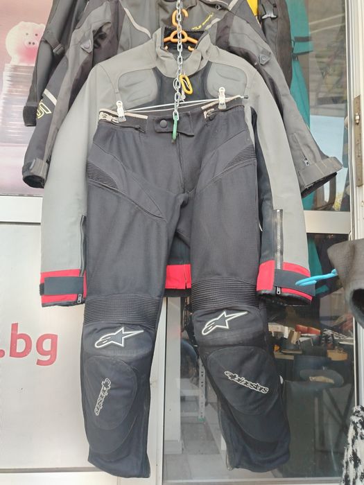 Екипи за мотористи