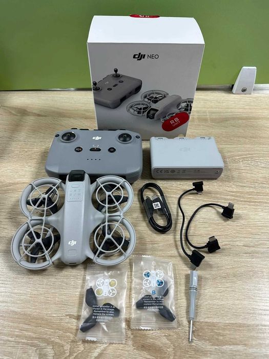 DJI Neo Fly More Combo, DJI Care Refresh - Utilizat, Funcțional