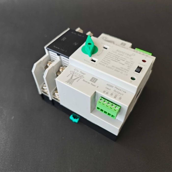 Suntree Автоматични Ум шалтери 100А ATS соларни мрежа/инвертор