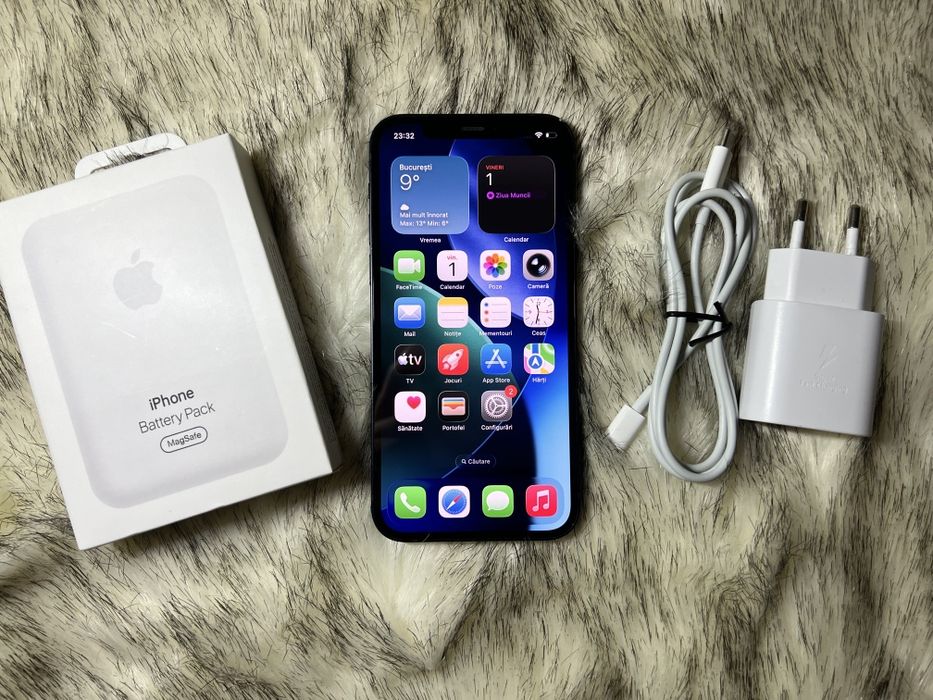 iPhone 12 64GB, bateria schimbata + Apple MagSafe Battery cadou