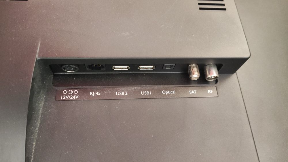 TV Avtex 27” Smart webOS 12V  – special pentru autorulotă / camper / r