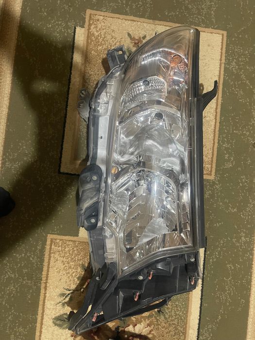 Фары на Toyota Land Cruiser