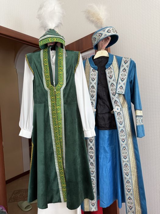 Қазақша киімдер сатылуда