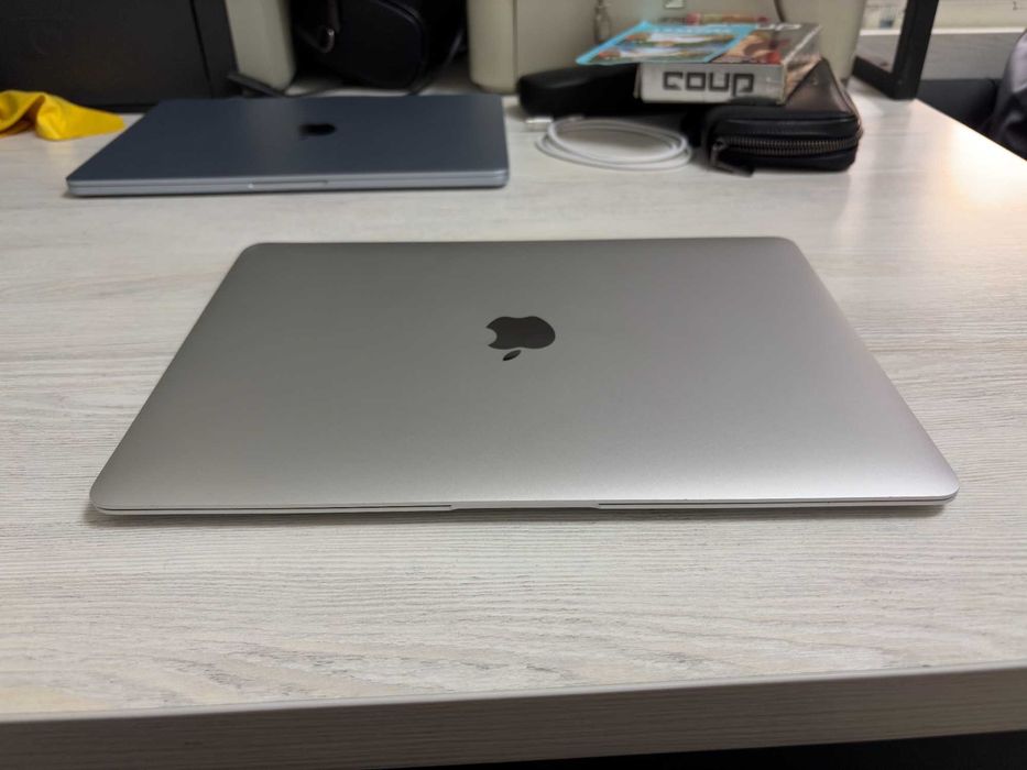 MacBook Air M1 8/256, полный комплект