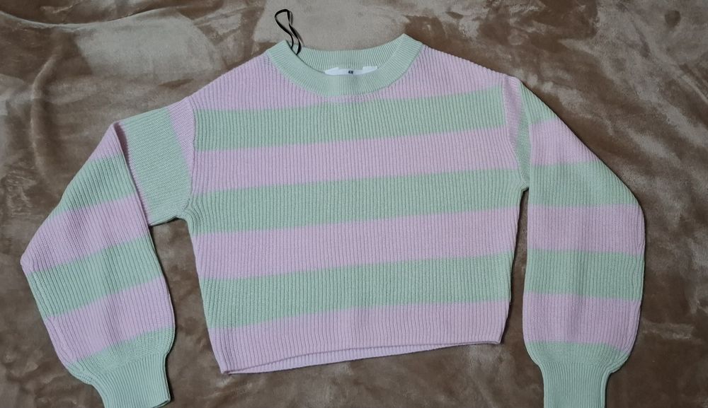 Pulover H&M, fete 8-10 ani