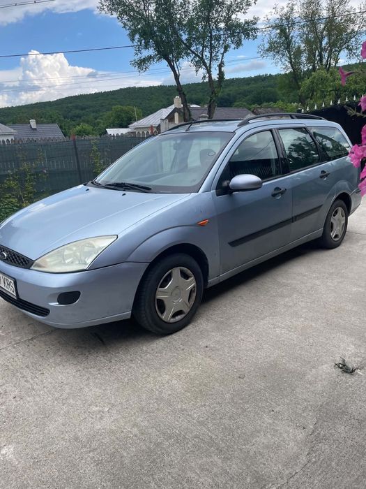 Mașină Ford Focus
