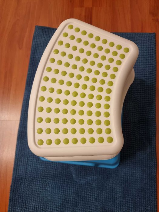 Pachet Covoras baie albastru Scaune copii si Suport umerase alb 100cm