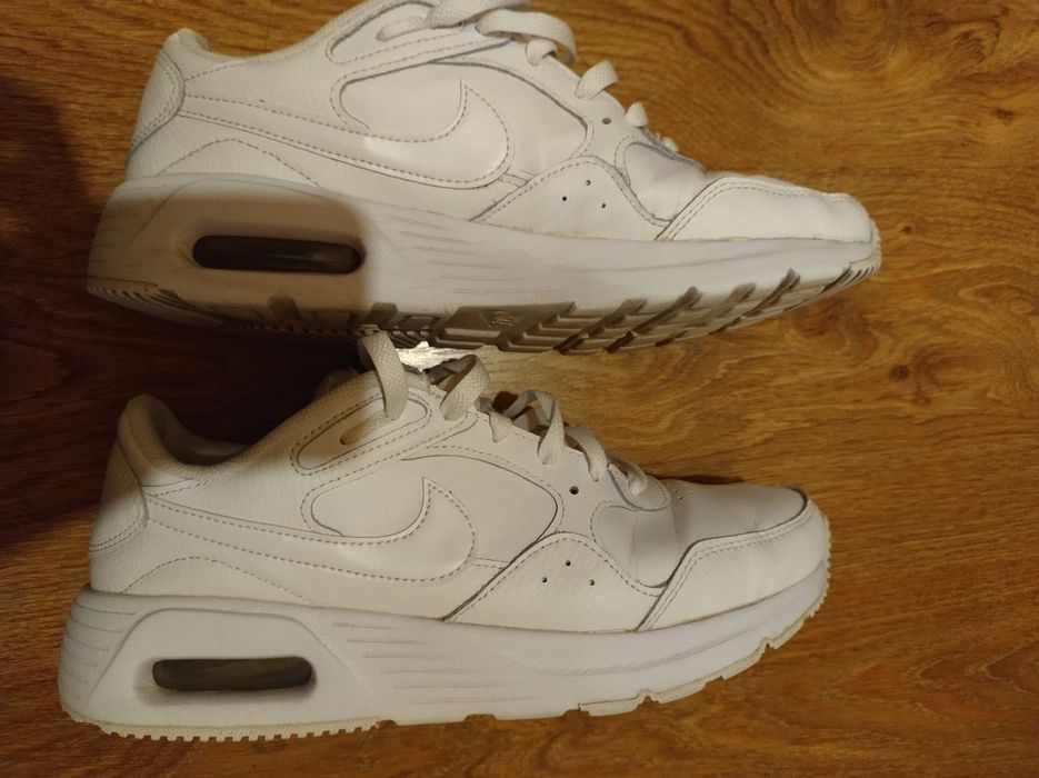 Маратонки Nike номер 40