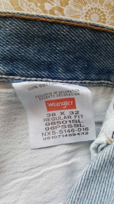 Мужские джинсы Левайс и Вранглер оригинал
