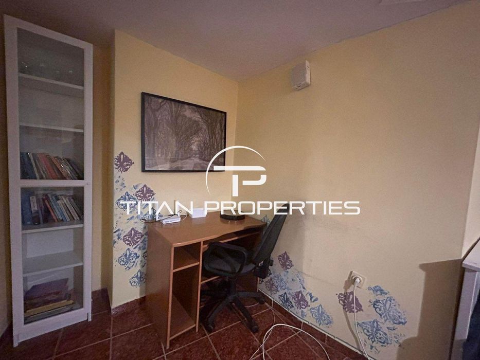 Дава се под наем Едностаен апартамент в Варна, Център - 30 кв.м за 298.86 € - Снимка #6