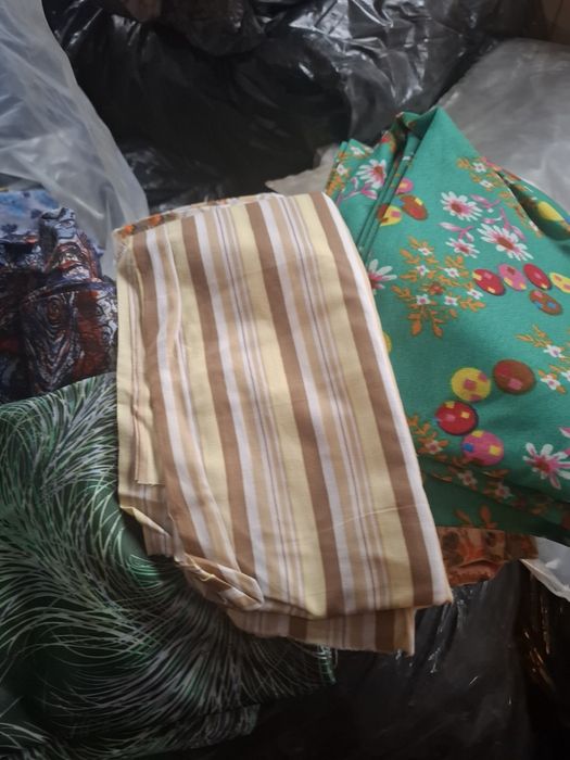 Продавам парчета плат