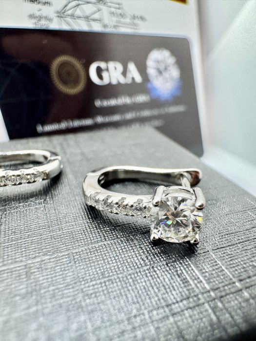 Сребърни обеци с мойсанит (Диамант) 0.5 карата