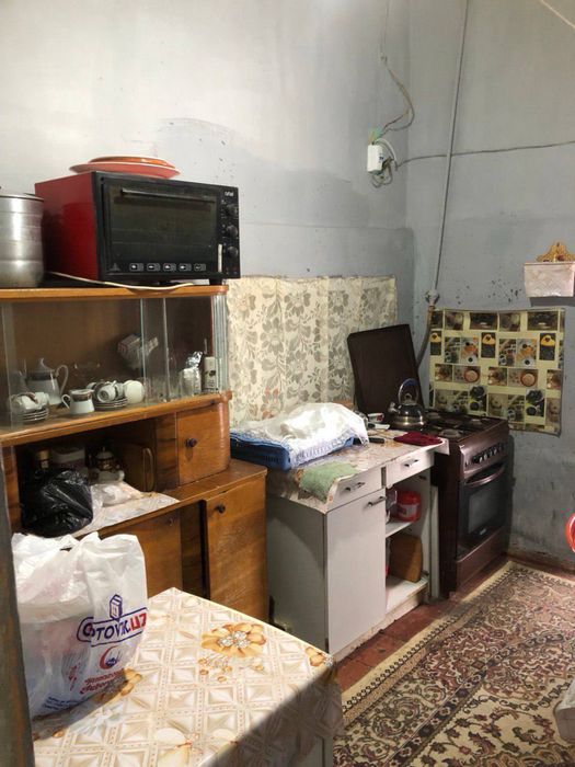 Домик в общем дворе 2 комнаты со своим двориком