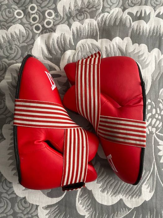 Футы, Перчатки для единаборств