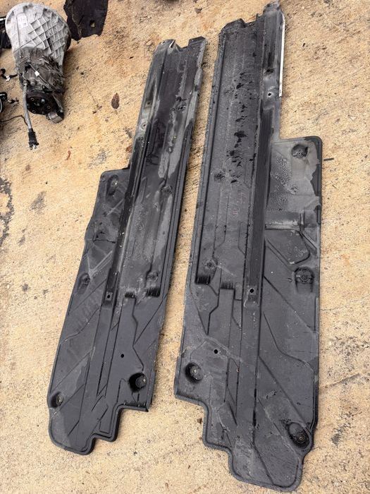Scut podea stanga scut podea  dreapta mercedes c class w204