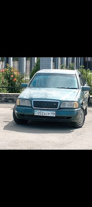 Продам машину  мерседес с180