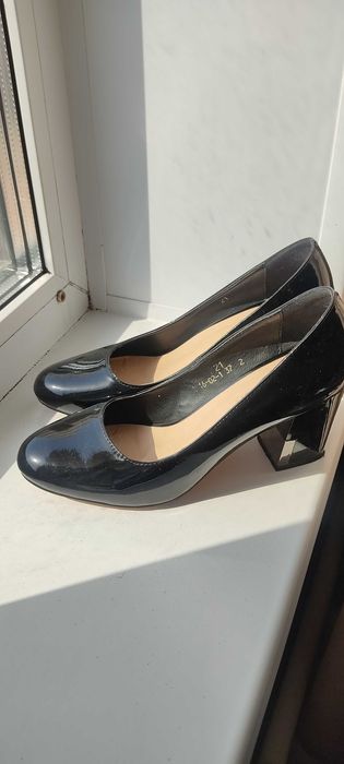 Туфли лакированные