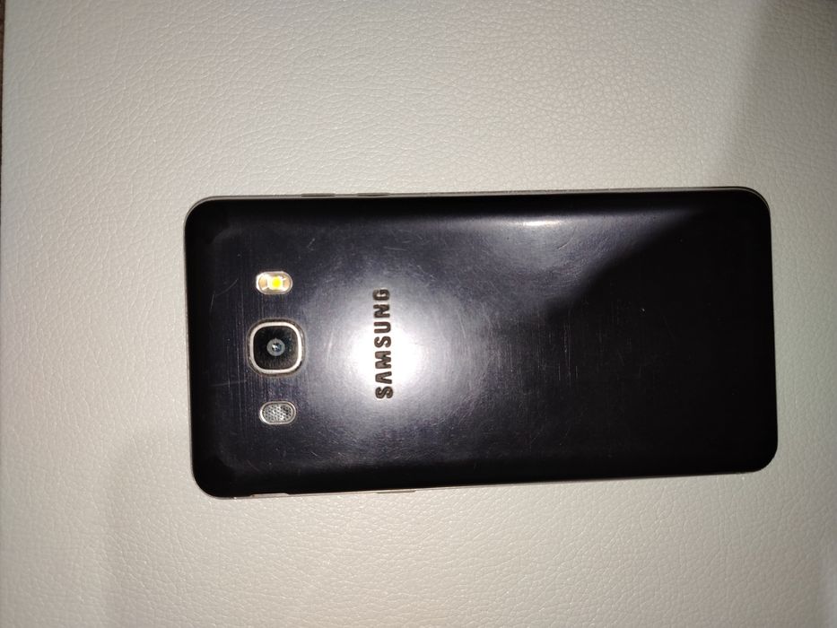 Продам самсунг джи 5