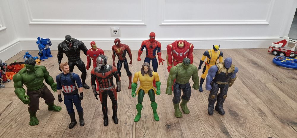 Коллекция фигурок Marvel и DC (Марвел)