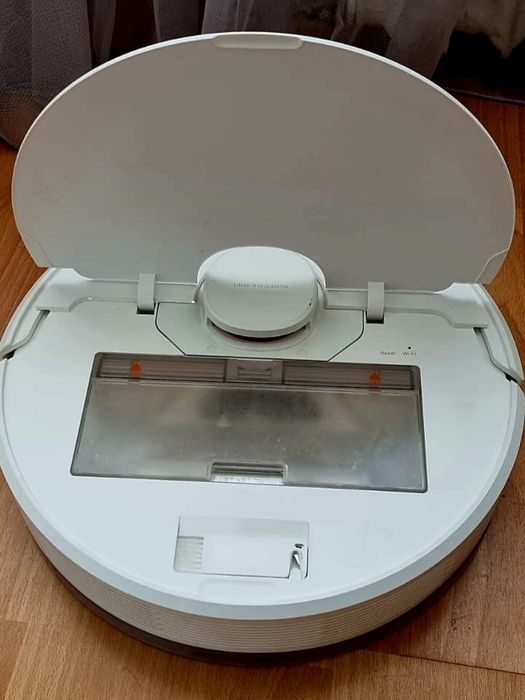 Робот пылесос Dream D9