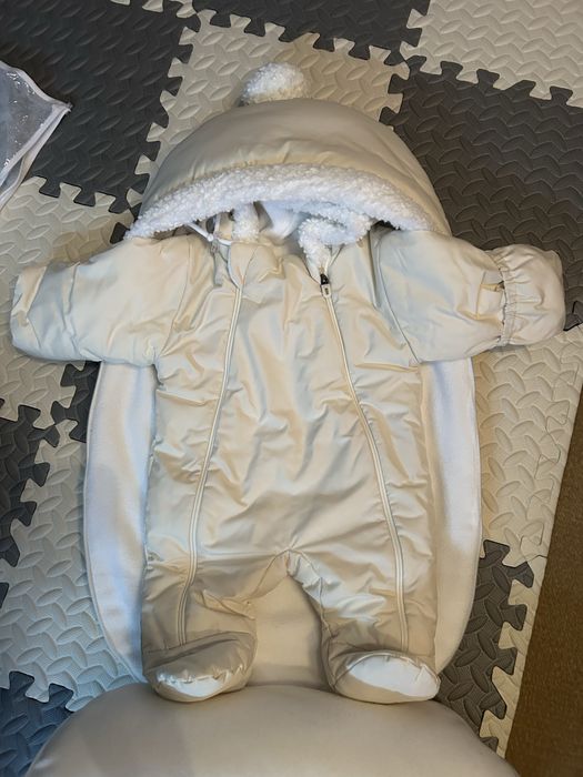 Конверт и комбинезон