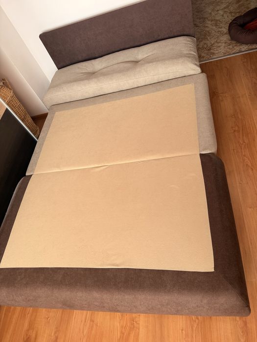 Разтегатегателен диван