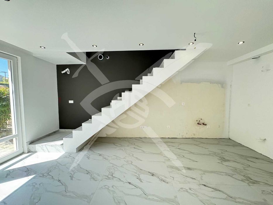 Продава се Къща в Черноморец - 140 кв.м за 1772 €/кв.м - Снимка #1