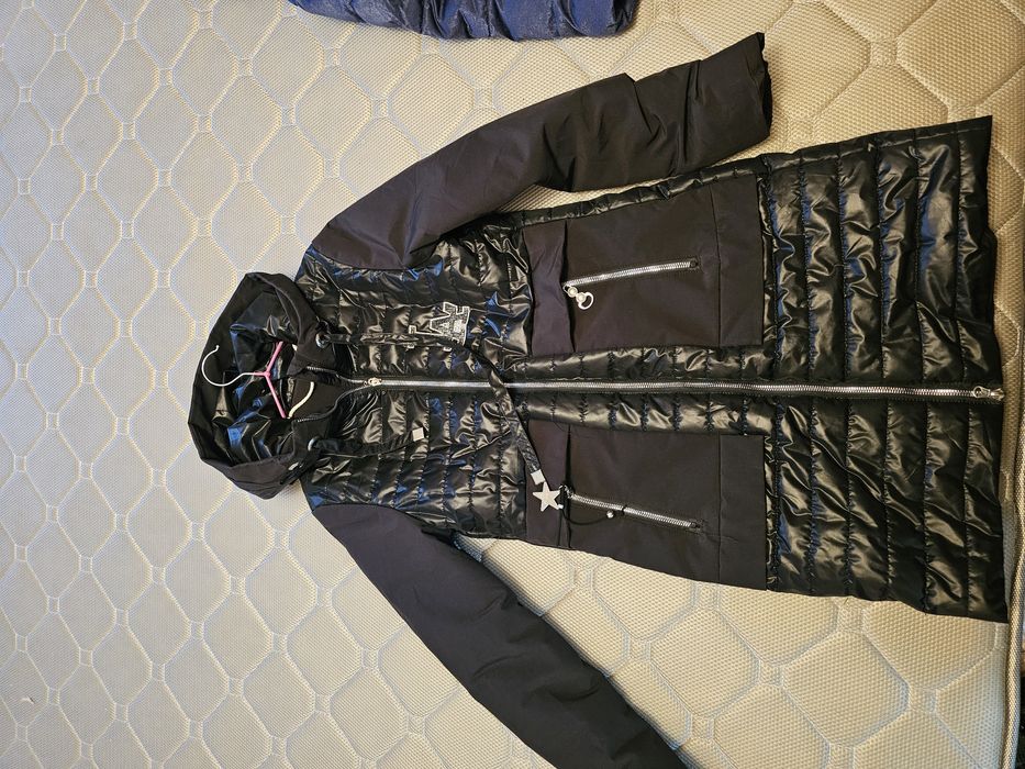 Куртки детские продам