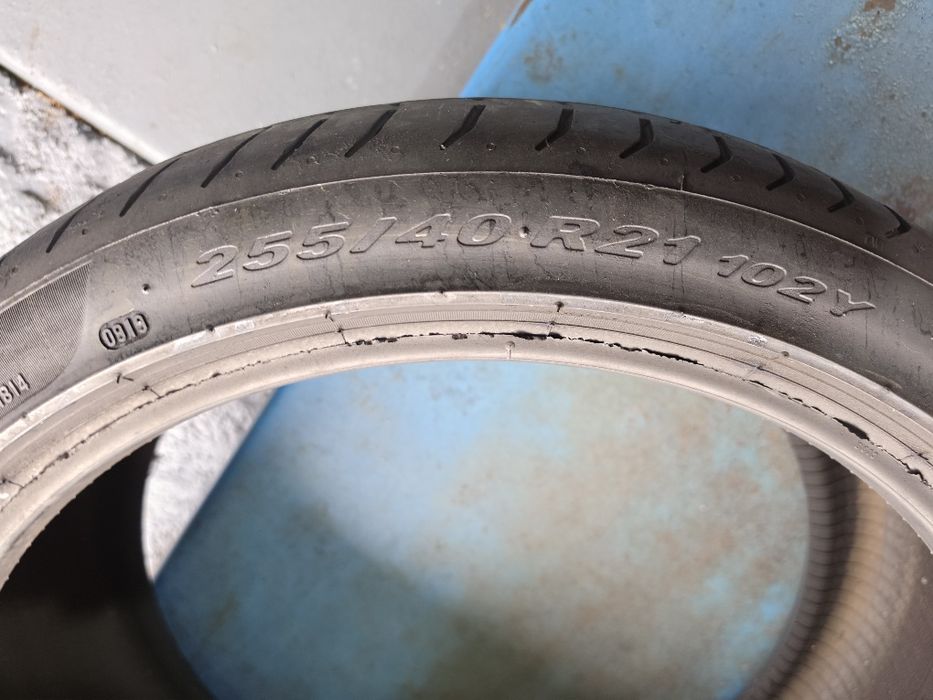 255 40 21 vara pirelli