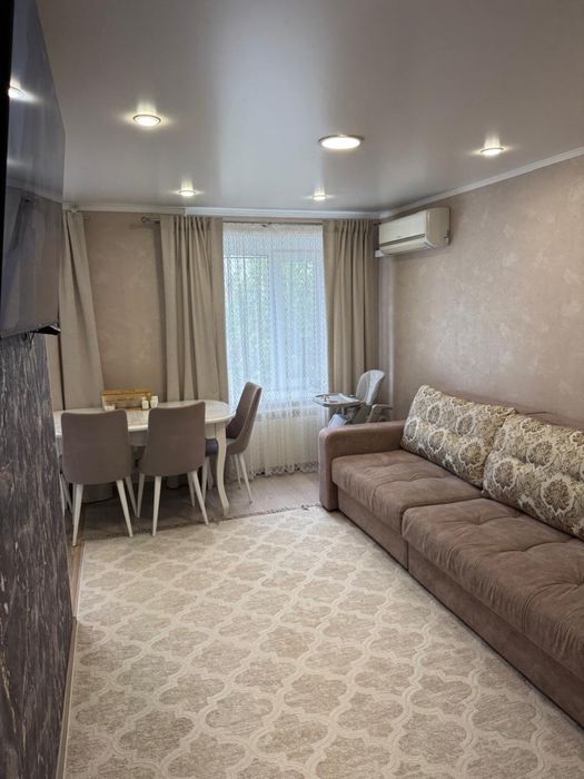 Продам 3 комнатную квартиру студию
