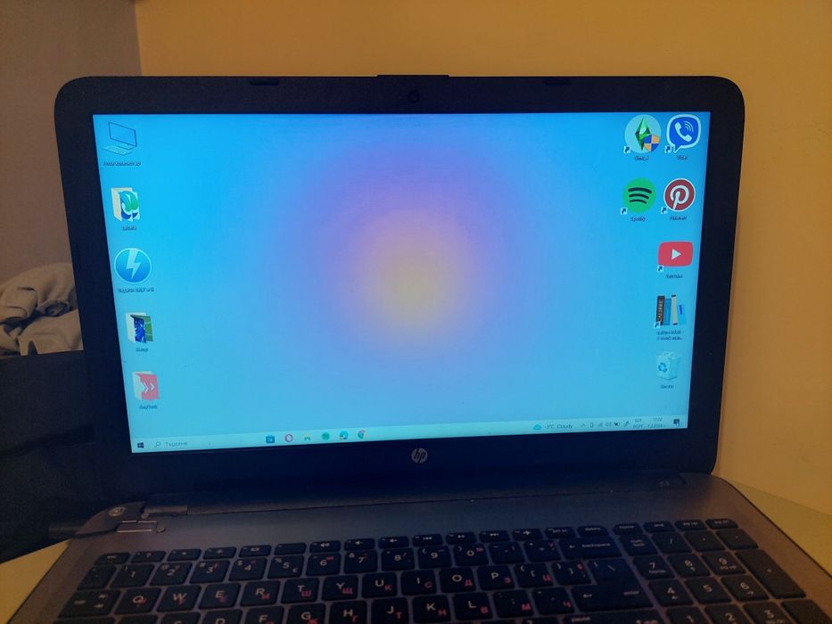 Лаптоп Hp 250 G5 - за части или ремонт