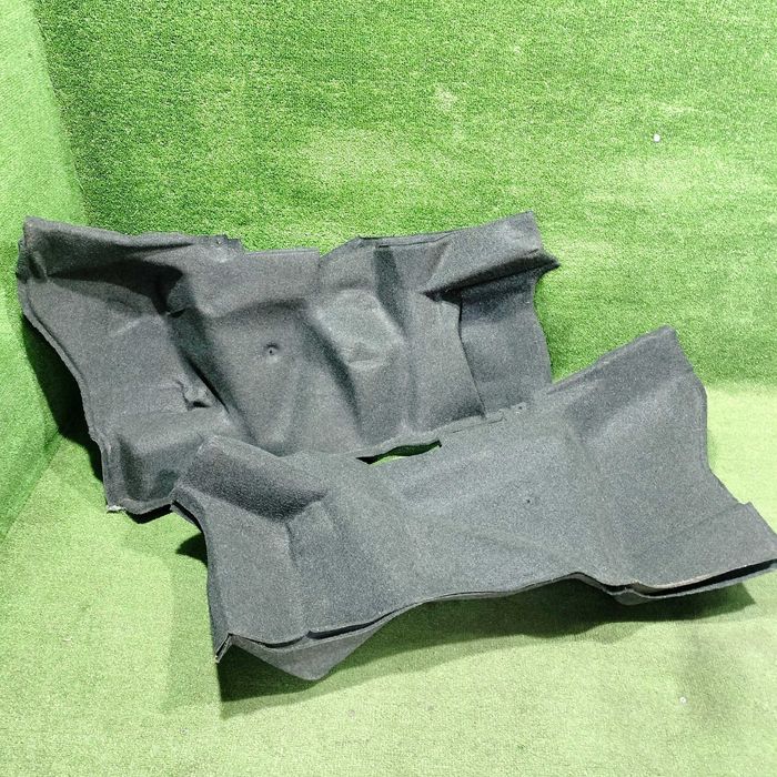 Продам Обшивка багажника правая / левая Toyota Windom 20 / 21