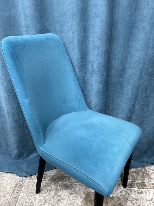 Продам стол 180*90 + 6 стульев