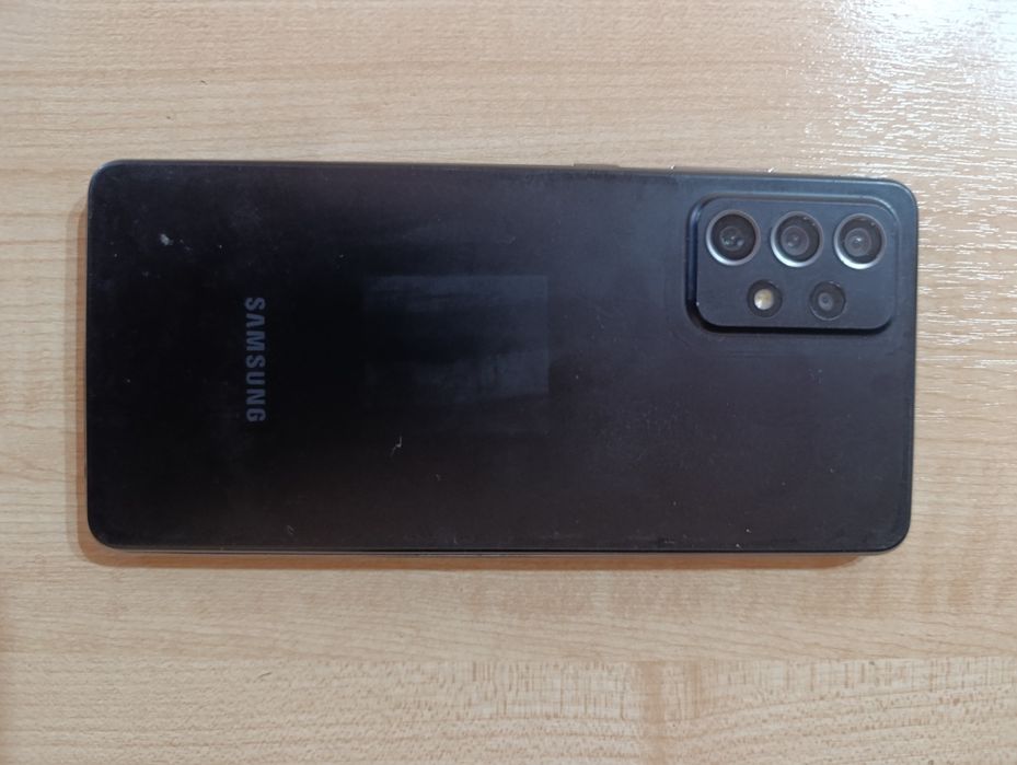 Телефон Самсунг А72. 8/256