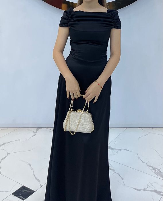 Платье вечернее.