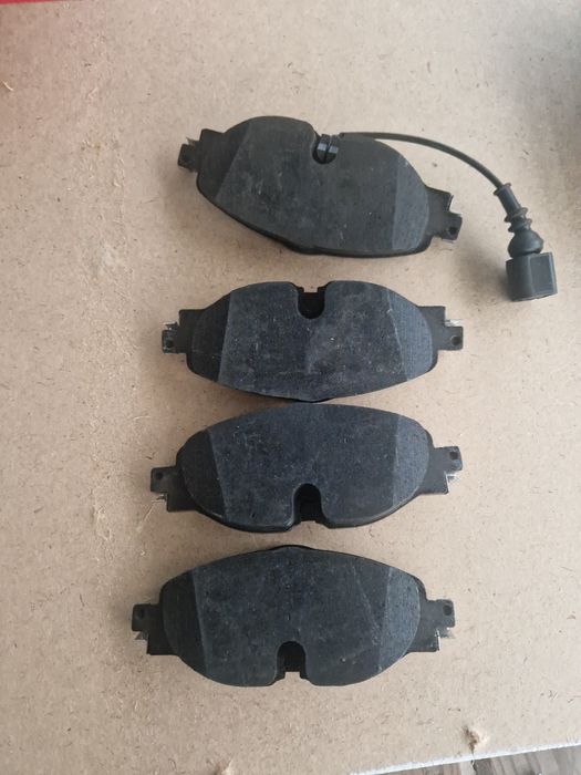 Колодки тормозные дисковые передние TRW GDB1956 НОВЫЕ для а/м Audi, Se