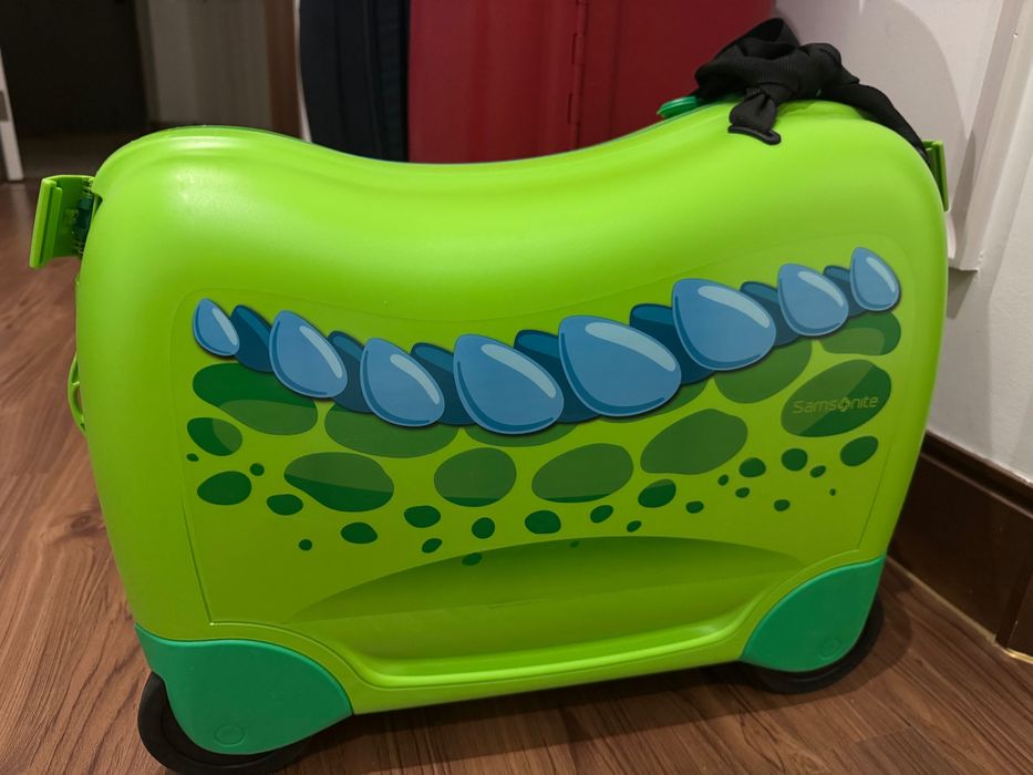 Детский чемодан-каталка Samsonite